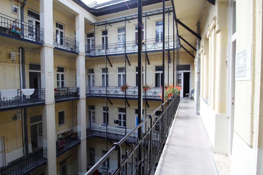 Dbc Hostel Budapest Luaran gambar